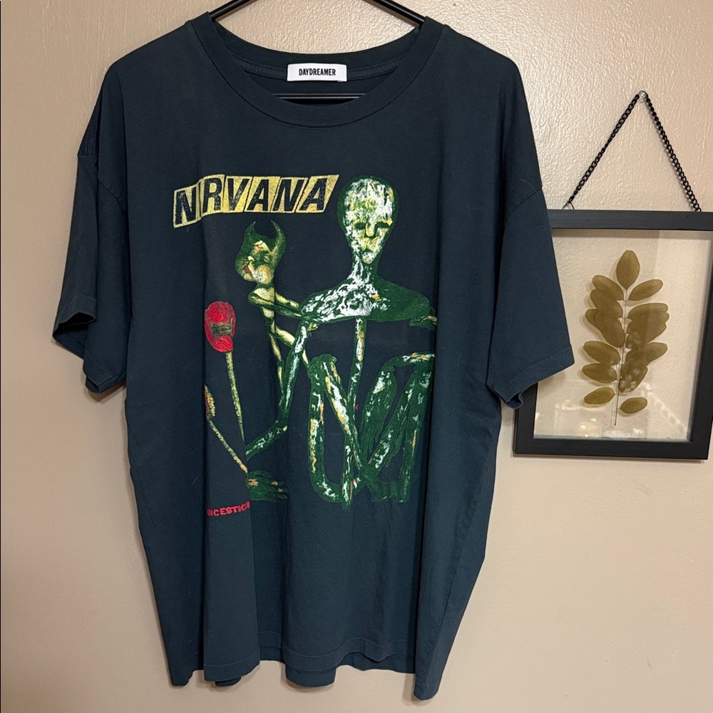 NWOT DAYDREAMER NIRVANA SHIRT